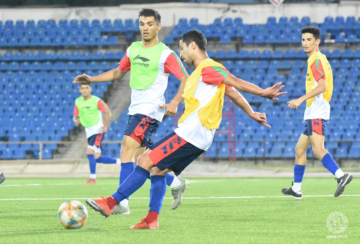 Сборная Таджикистана начала подготовку к отборочным матчам ЧМ-2022
