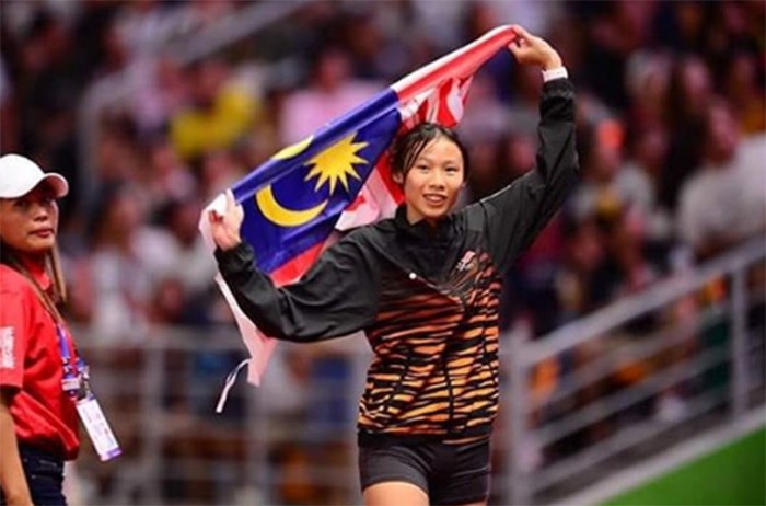 Из-за коронавируса спортсмены Малайзии продают медали и обувь