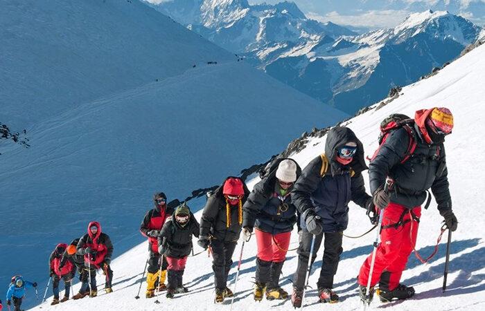 Пять альпинистов погибли при восхождении на Эльбрус