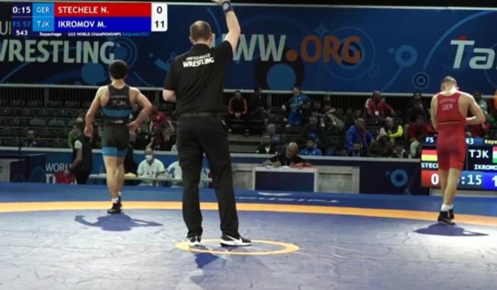 Таджикский борец вышел в финал в Казахстане