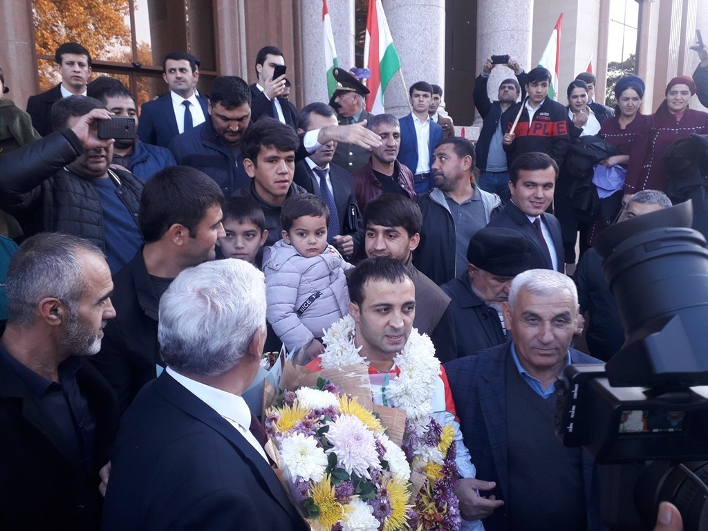 Таджикский самбист Акмалиддин Каримов: путь чемпиона