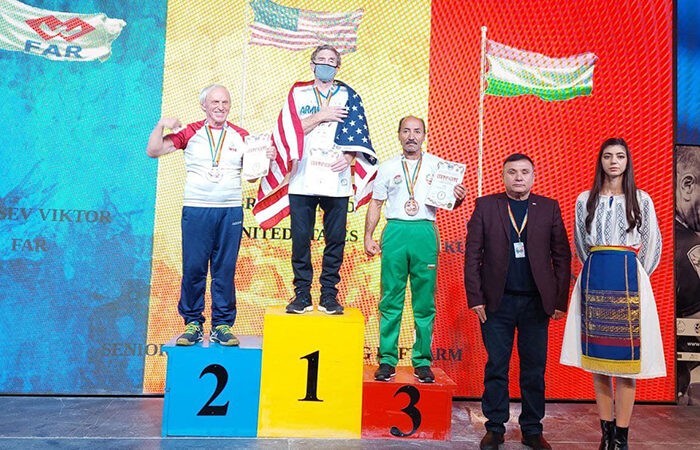 Таджикский армрестлер – в топ-3 на чемпионате мира