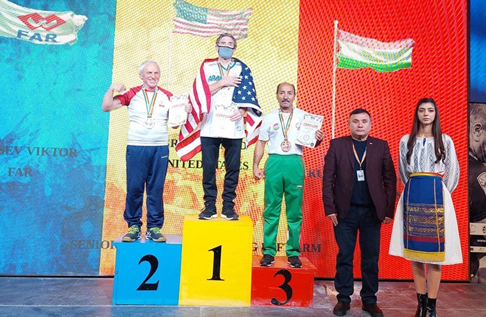 Таджикский армрестлер – в топ-3 на чемпионате мира