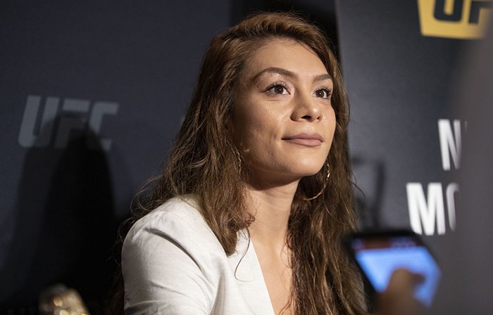 Бывшая чемпионка UFC подверглась жестокому нападению