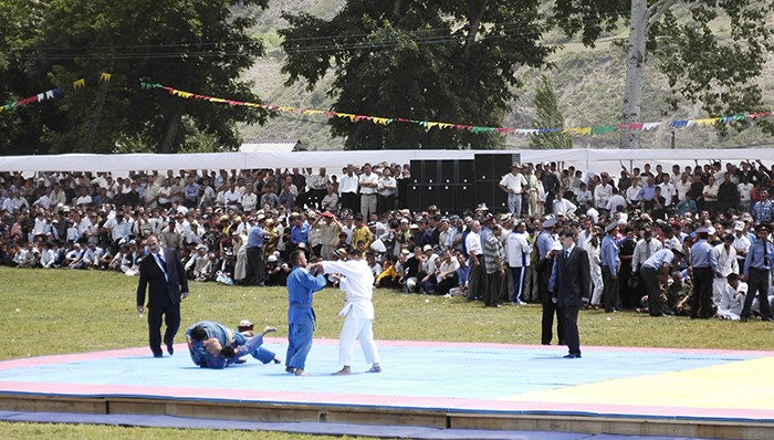 Таджикская борьба гуштингири получила мировое признание
