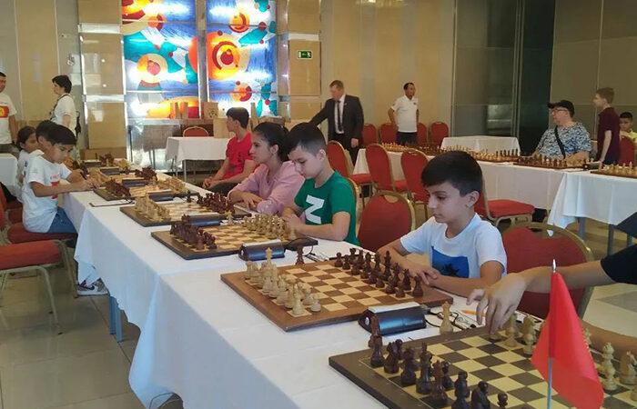 Таджикские молодые шахматисты едут в Дубай