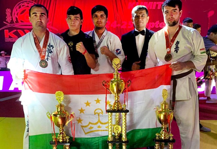 Таджикские спортсмены выиграли медали на чемпионате Азии