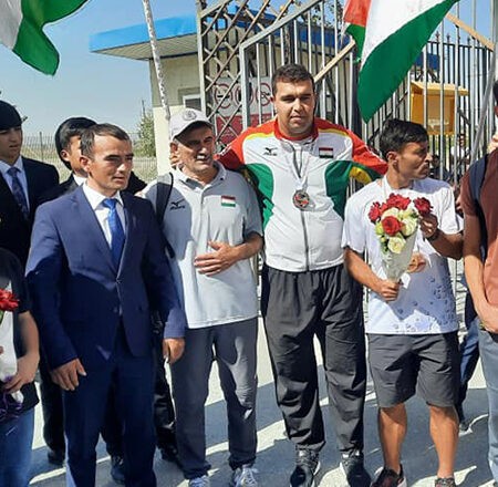 Таджикские легкоатлеты