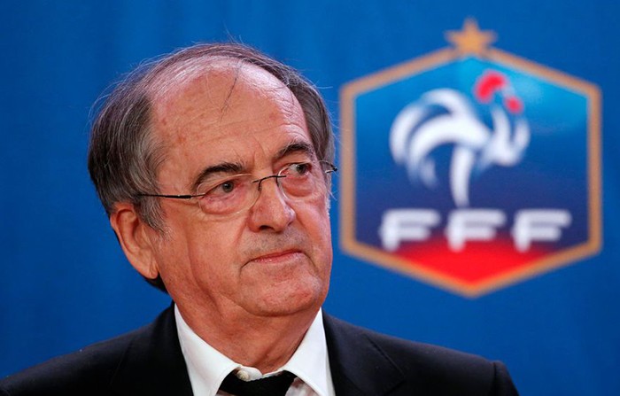 Главу Федерации футбола Франции уличили в харассменте