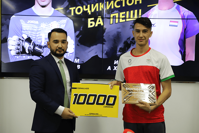 «Formula55» наградила многократного чемпиона Азии по легкой атлетике Ильдара Ахмадиева