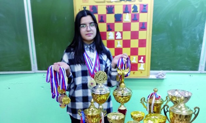 119 турниров и масса побед. Таджикская школьница знает секрет успеха в шахматах