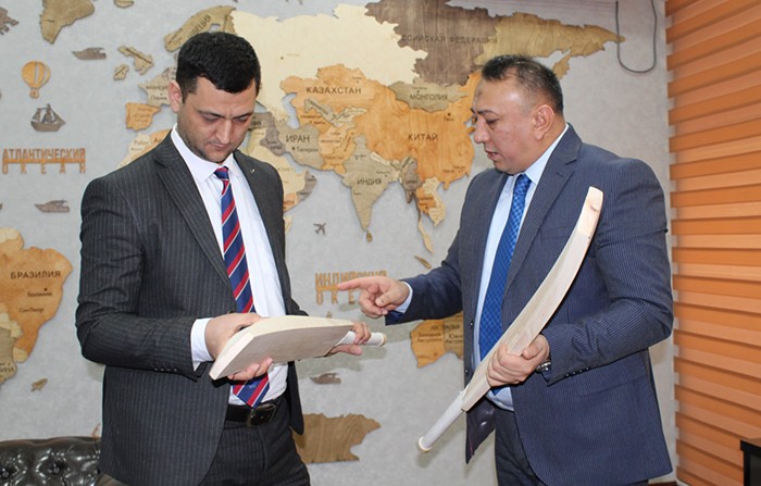 Таджикские и узбекские игроки в крикет будут сотрудничать