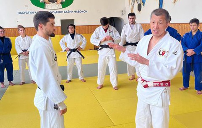 Таджикские дзюдоисты под руководством японских тренеров: курс на Игры-2024