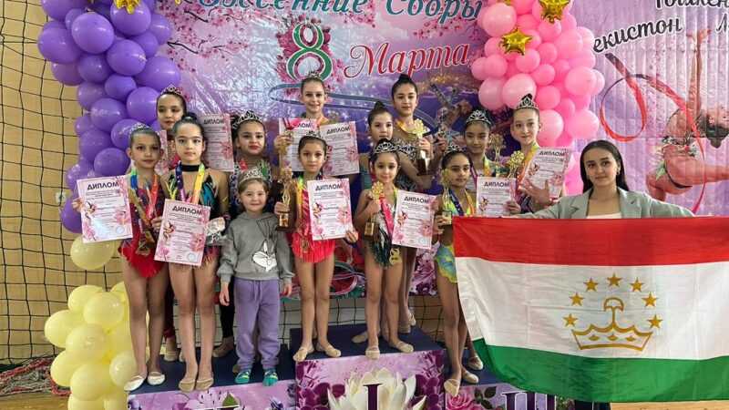 таджикские гимнастки