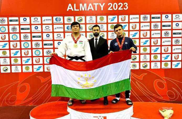 Таджикские спортсмены выиграли еще две медали в Алматы