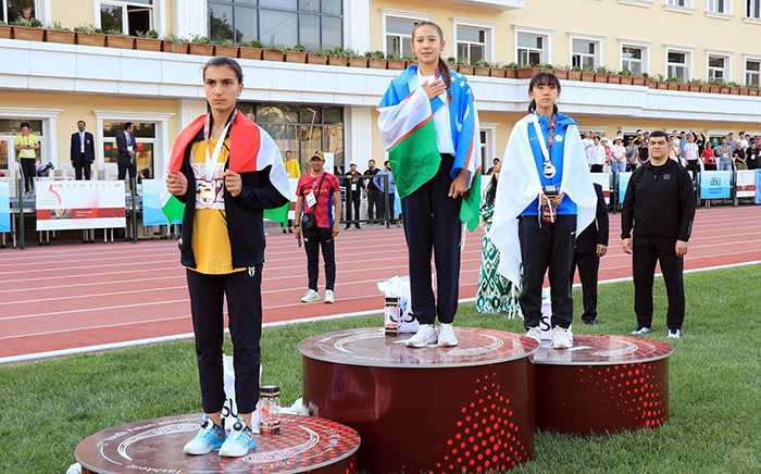 Таджикские легкоатлеты Нигораи Амирхон