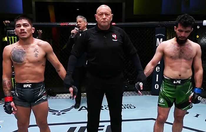 Таджикский боец Муин Гафуров неудачно провел свой дебют в UFC