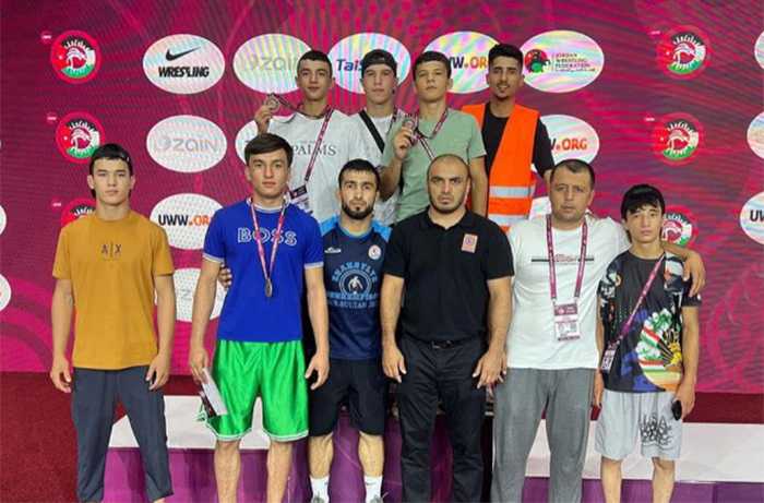 Сборная Таджикистана выиграла четыре медали на ЧА в Иордании