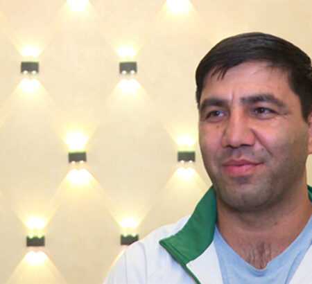 Таджикский тренер по борьбе