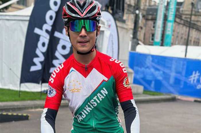 Таджикский велогонщик поехал на ЧМ в Шотландию