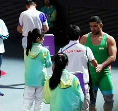 таджикская борьба