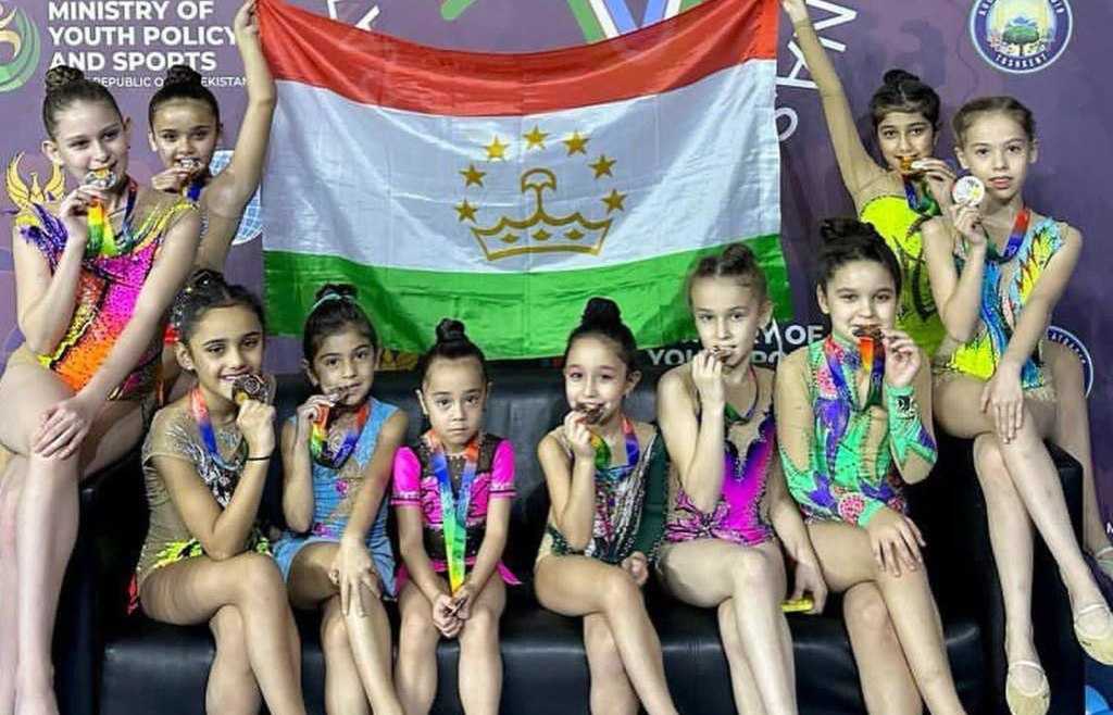 Гимнастки из Таджикистана завоевали медали на турнире в Узбекистане