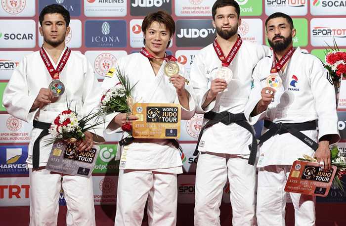Серебро и бронза: таджикские спортсмены взяли медали в Турции