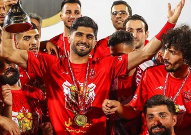 Вахдат Ханонов снова стал чемпионом Ирана: в последнем матче сыграл 1 минуту