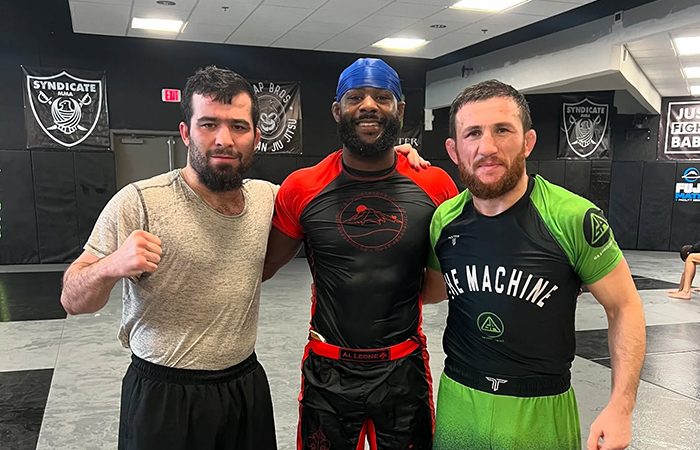 Таджикистанец Муин Гафуров попадет в компьютерную игру от UFC?