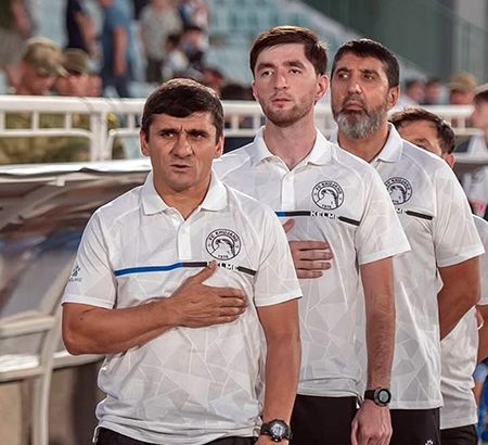 Рустам Ходжаев