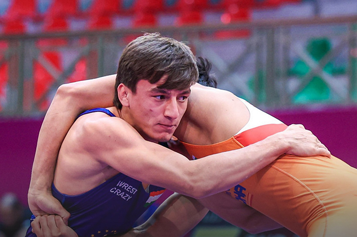 Молодые борцы Таджикистана готовятся к чемпионату мира в Афинах