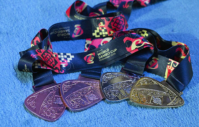 Таджикская сборная завоевала медали Кубка мира по самбо в Душанбе — как это было