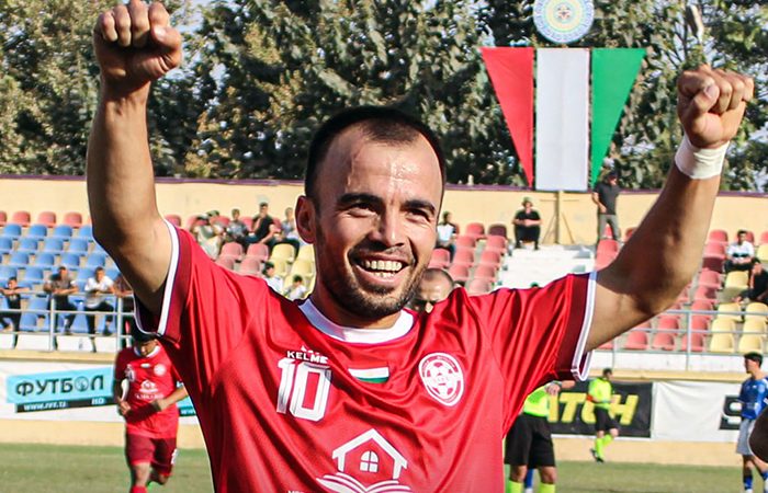 Первая лига Таджикистана-2025: лидер не оступается, преследователи продолжают погоню