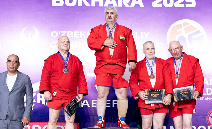 Сборная Таджикистана выиграла десять медалей на ЧМ среди мастеров