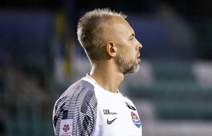 Серебряный призер чемпионата Таджикистана Матросов вернулся в высшую лигу