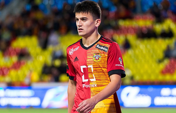 «Арсенал» объявил о расставании с таджикским хавбеком Ансором Хабибовым