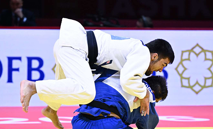 Абдуллои Ориф — сенсационное золото в дебюте на Tashkent Grand Slam 2026